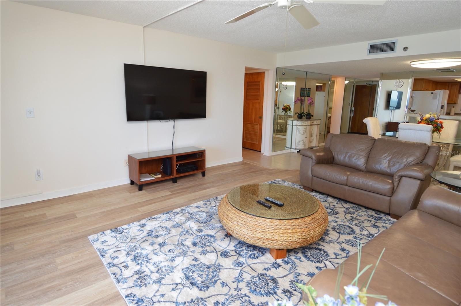 900 Gulf Blvd #907 Property Photo 28