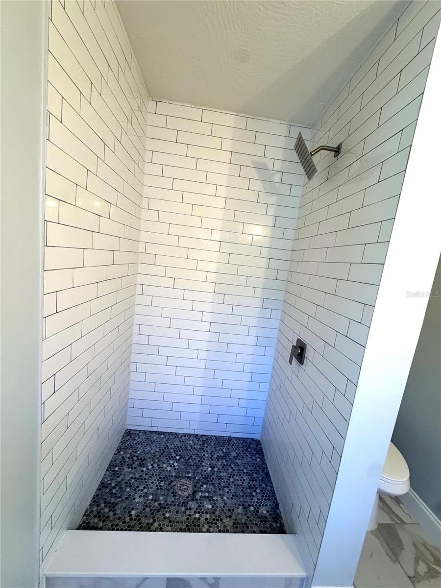 4518 Helena St Ne Property Photo 29