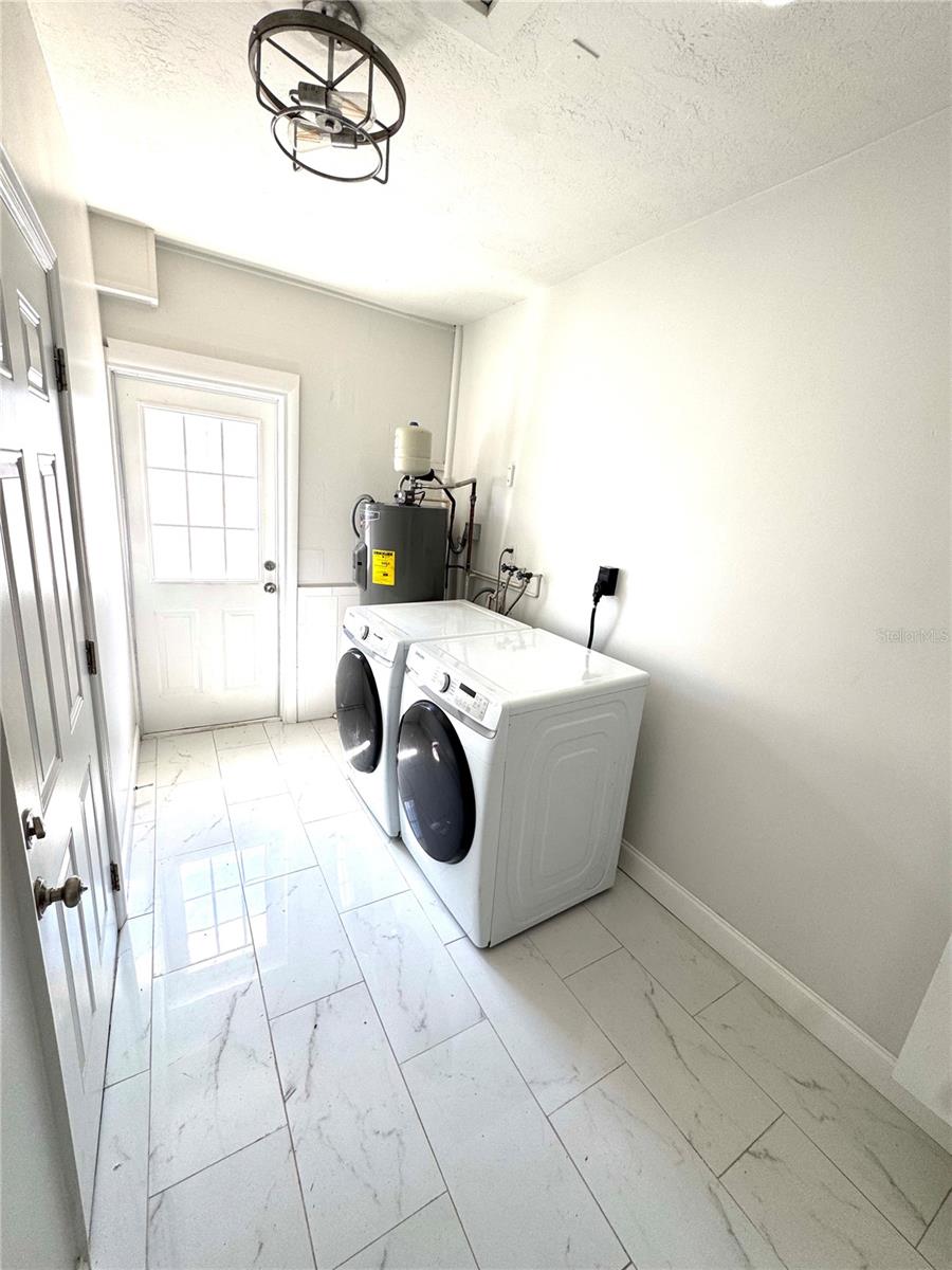 4518 Helena St Ne Property Photo 55