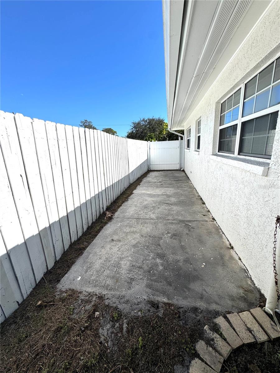 4518 Helena St Ne Property Photo 59