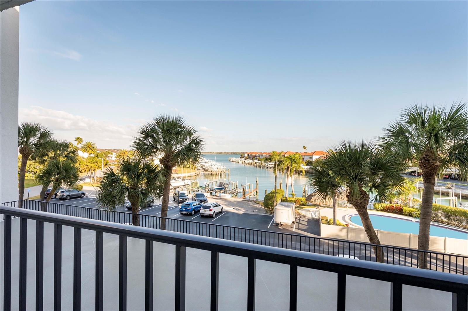 1591 Gulf Blvd #203s Property Photo 4