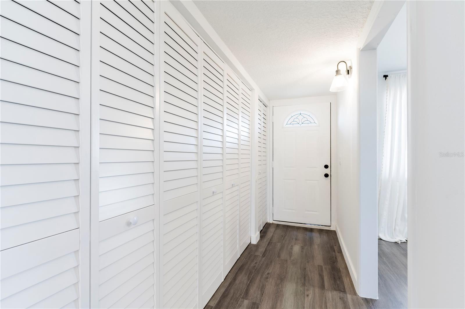 1591 Gulf Blvd #203s Property Photo 6