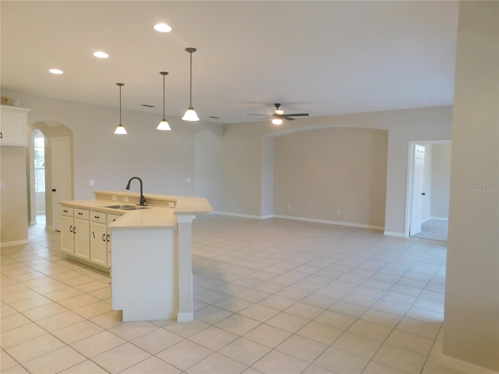 12902 Cattail Shore Ln Property Photo 9