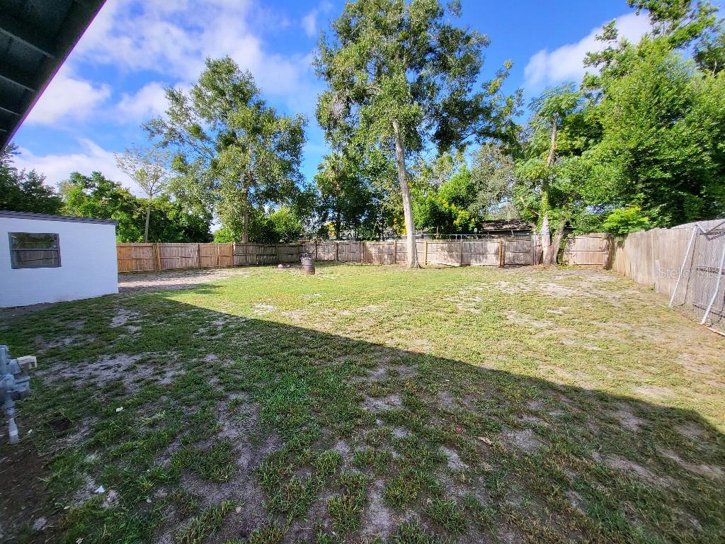 995 Emerald Dr Property Photo 5