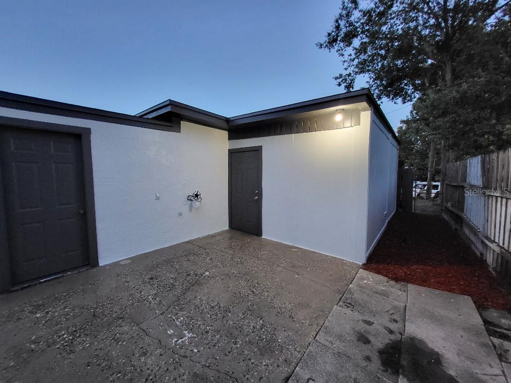 995 Emerald Dr Property Photo 8