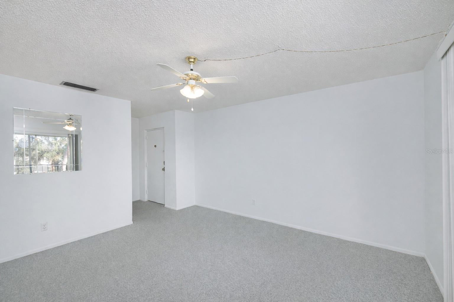 1143 85th Ter N #d Property Photo 9