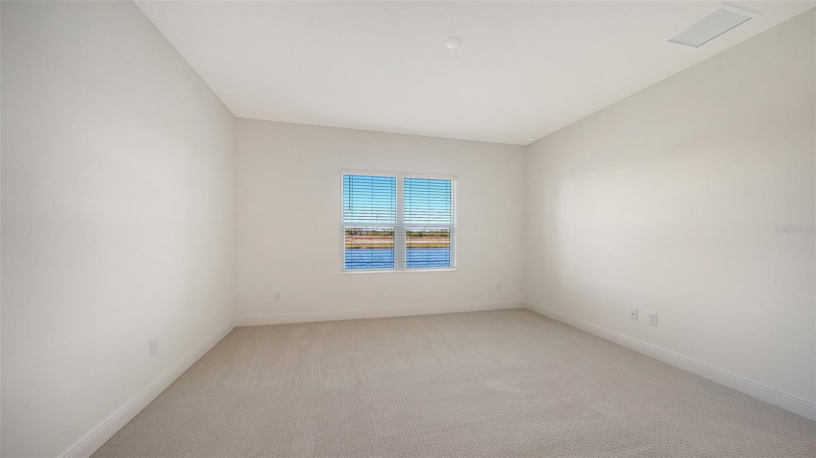2114 Sylvester Palm Ln Property Photo 23