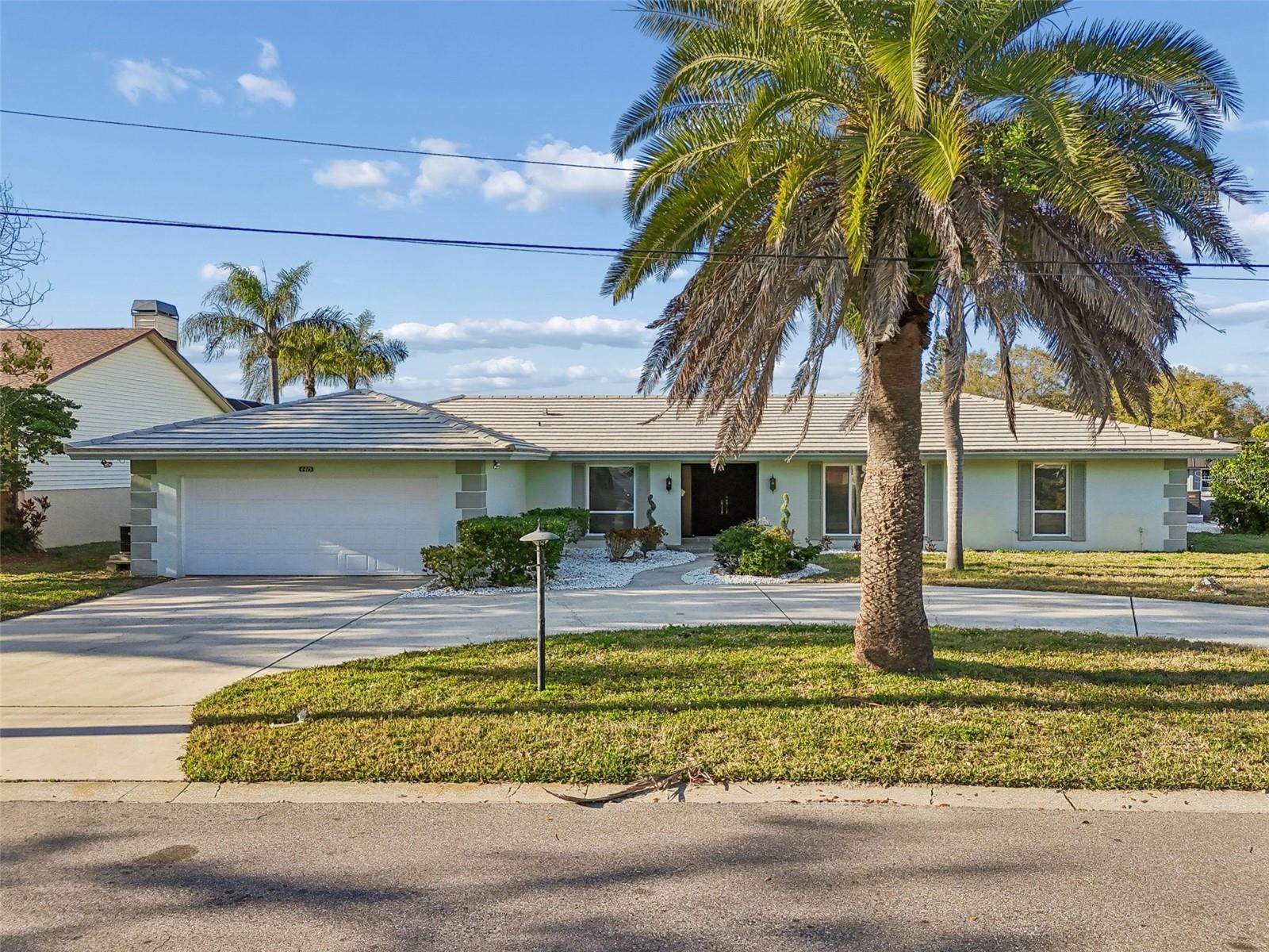 4415 Clearwater Harbor Dr N Property Photo 1