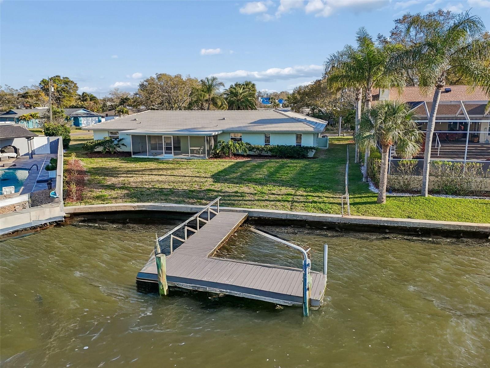 4415 Clearwater Harbor Dr N Property Photo 3
