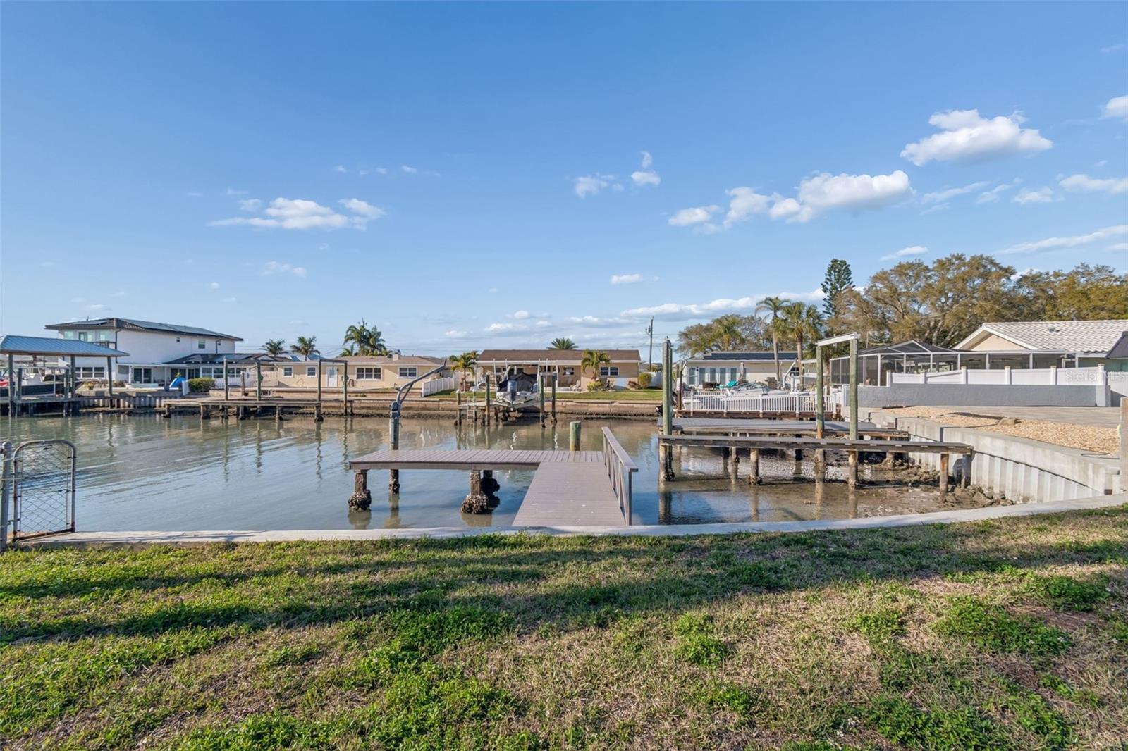 4415 Clearwater Harbor Dr N Property Photo 4