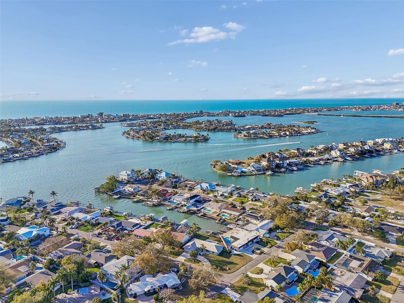 4415 Clearwater Harbor Dr N Property Photo 8