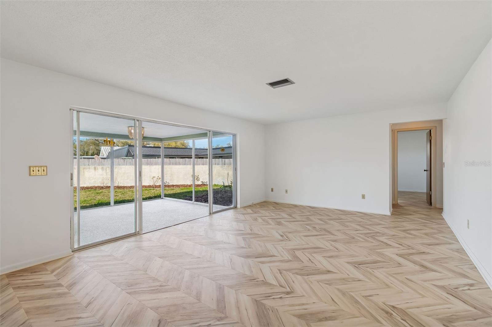 4415 Clearwater Harbor Dr N Property Photo 27