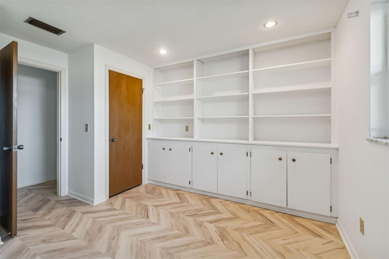 4415 Clearwater Harbor Dr N Property Photo 35
