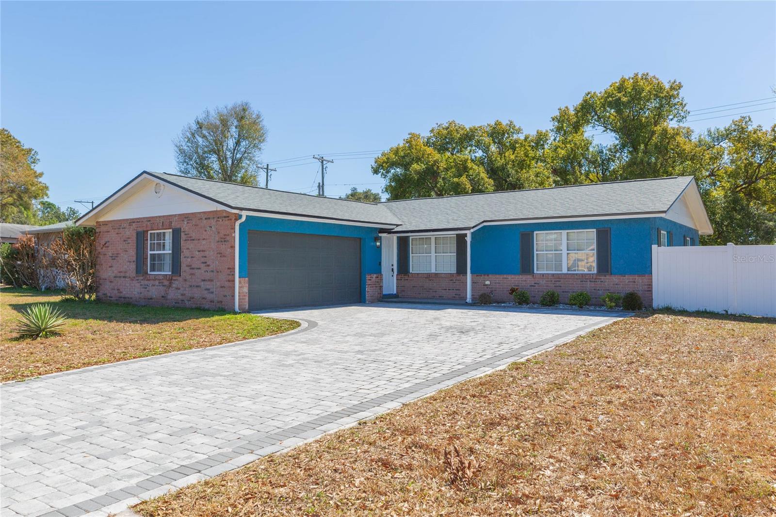 2307 LINCOLN CT Property Photo 1