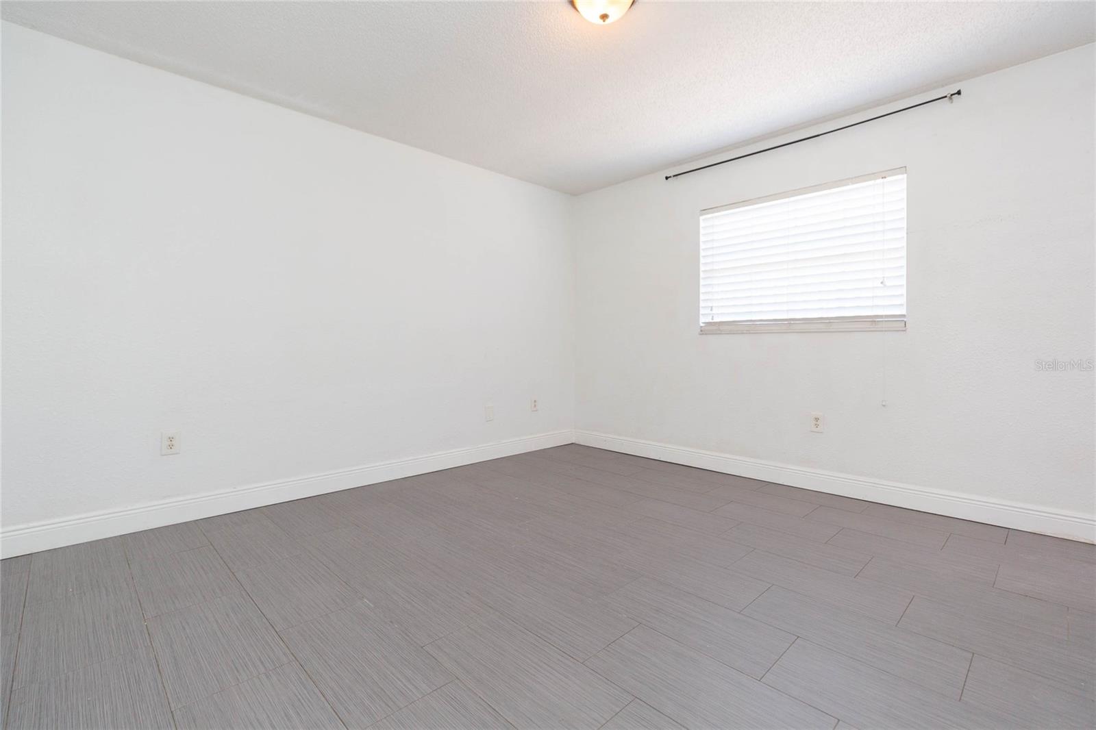 2307 Lincoln Ct Property Photo 22