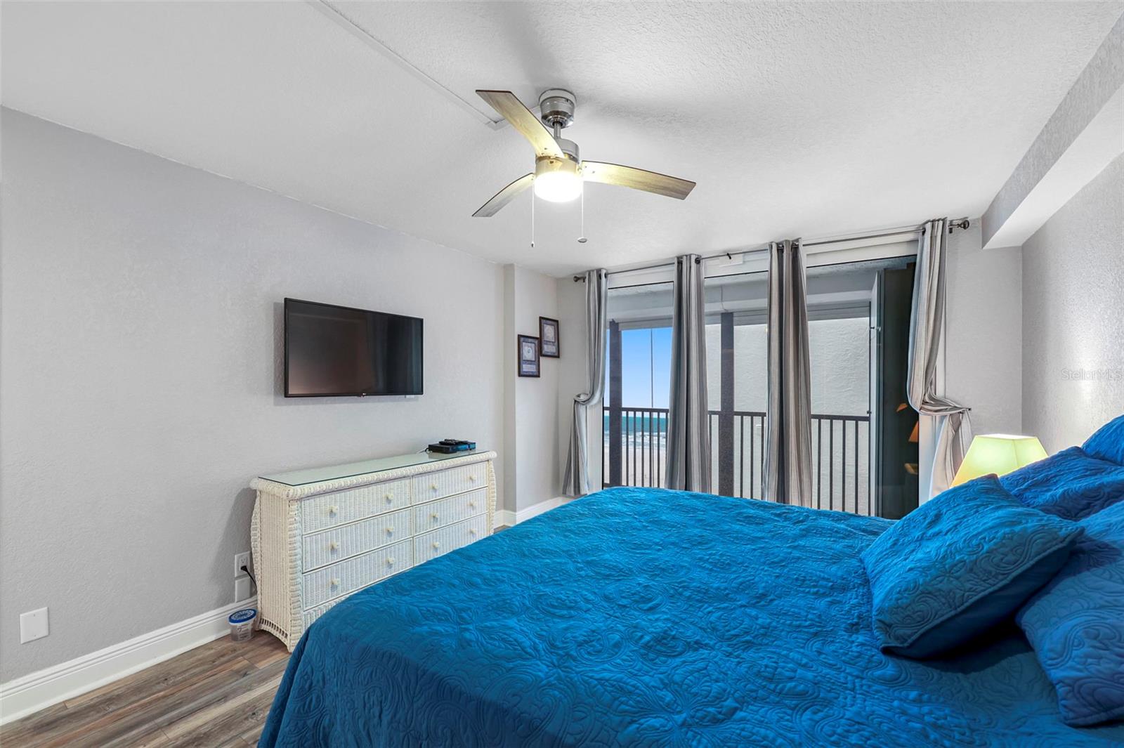 14900 Gulf Blvd #304 Property Photo 17