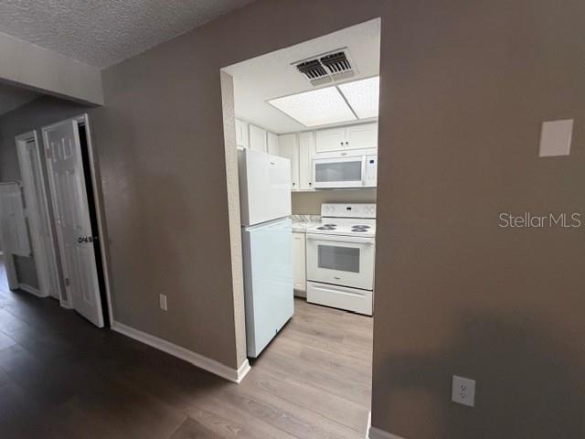 4400 Millwood Rd #e Property Photo 8