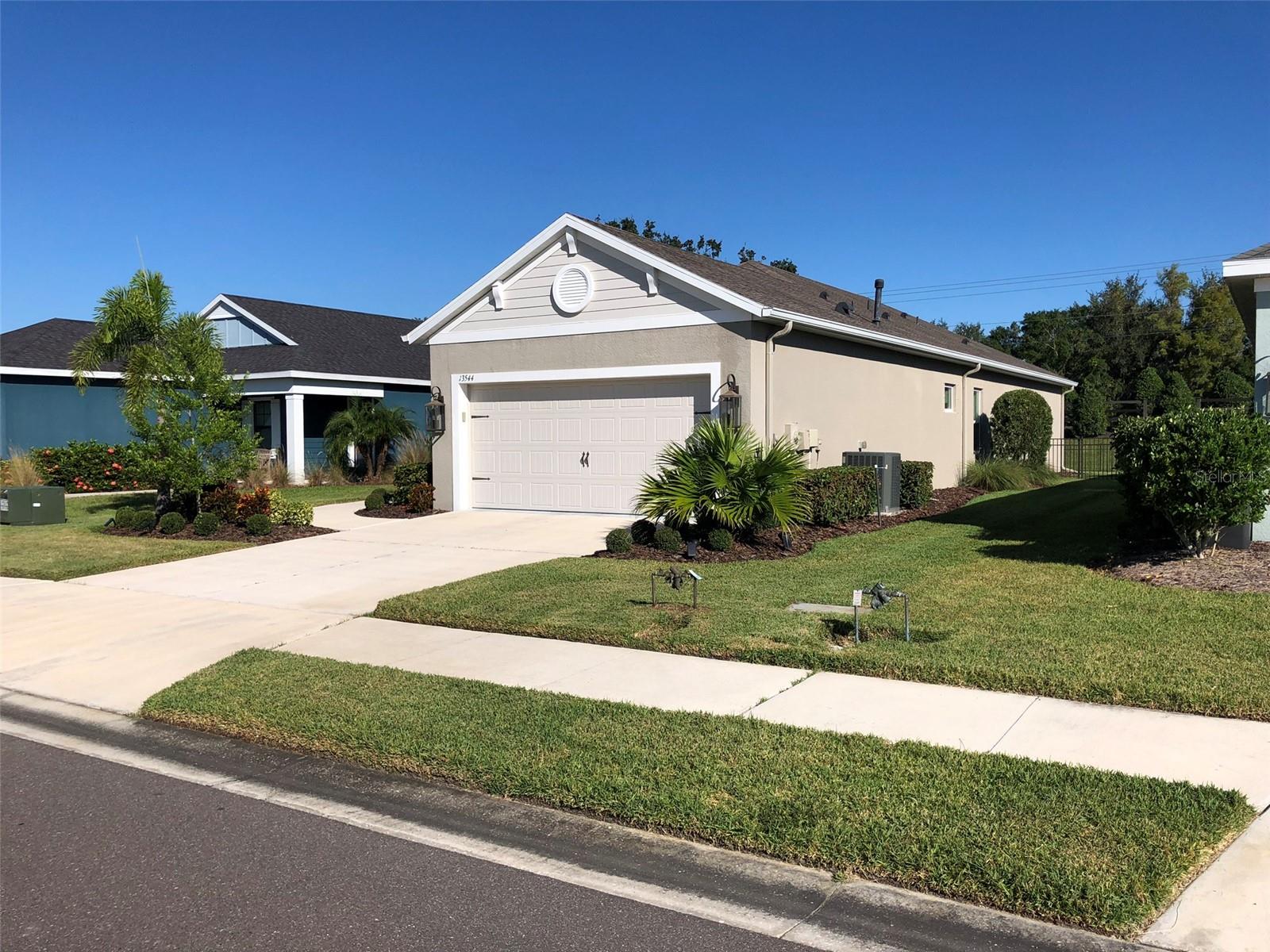 13544 Old Creek Ct Property Photo 4