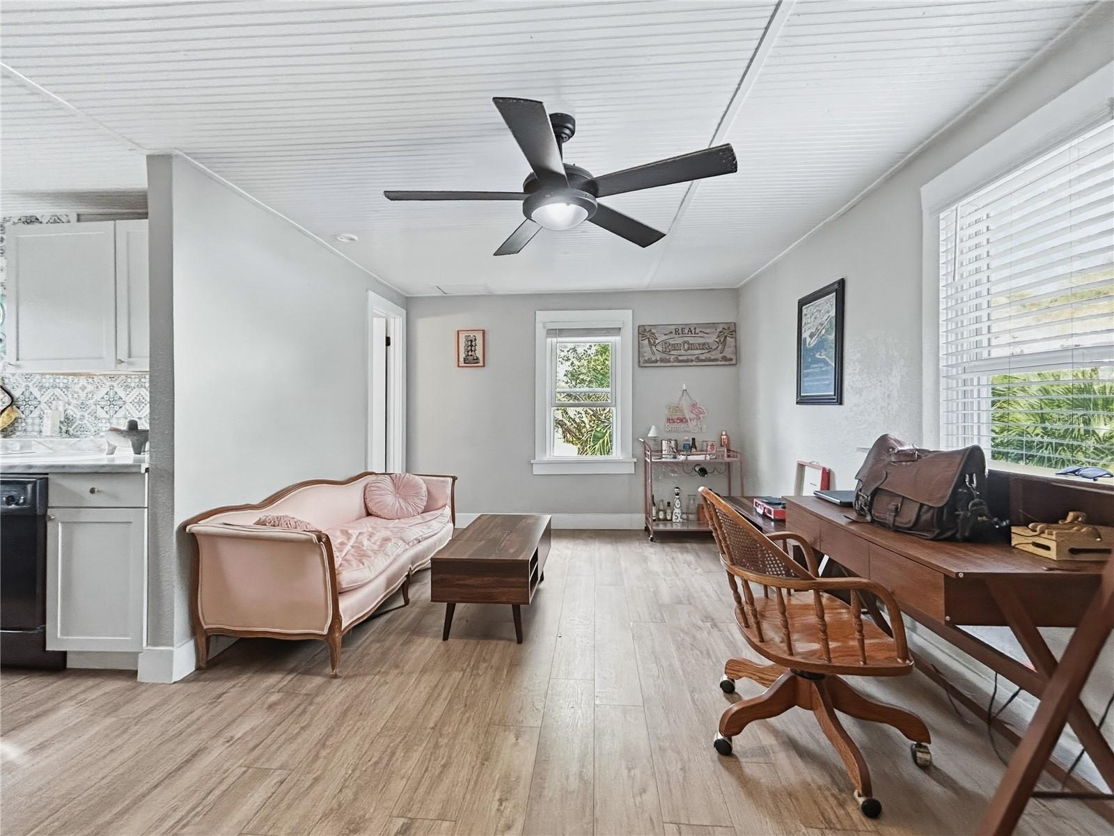 TB8481729 Property Photo 14