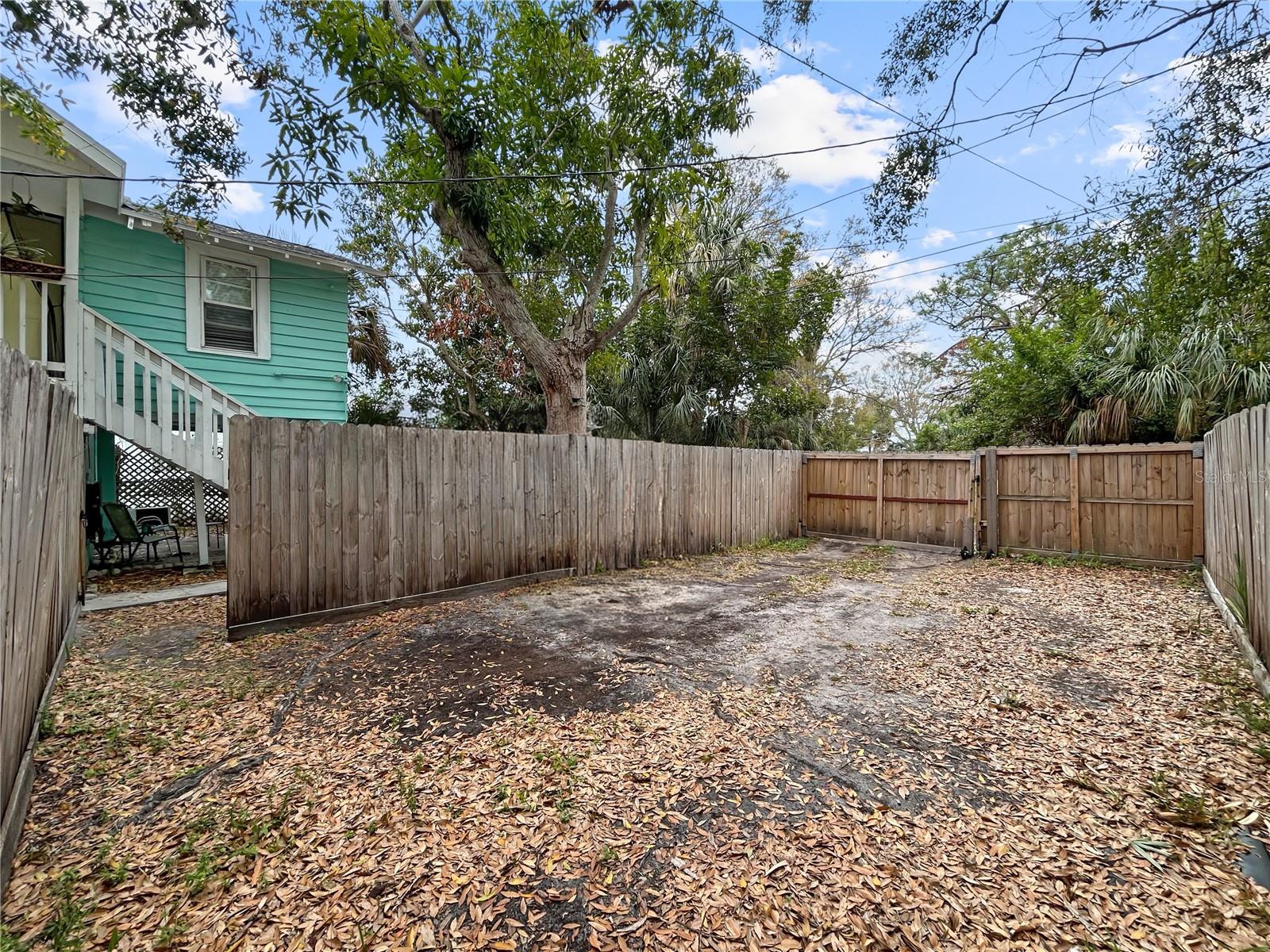 TB8481729 Property Photo 29