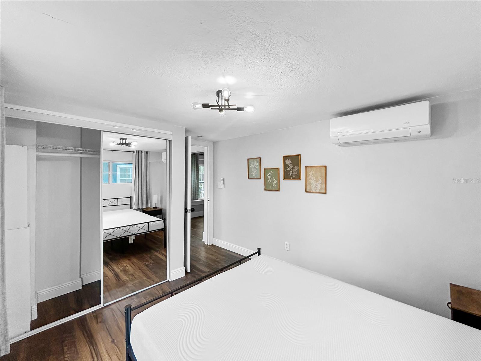 TB8481729 Property Photo 40