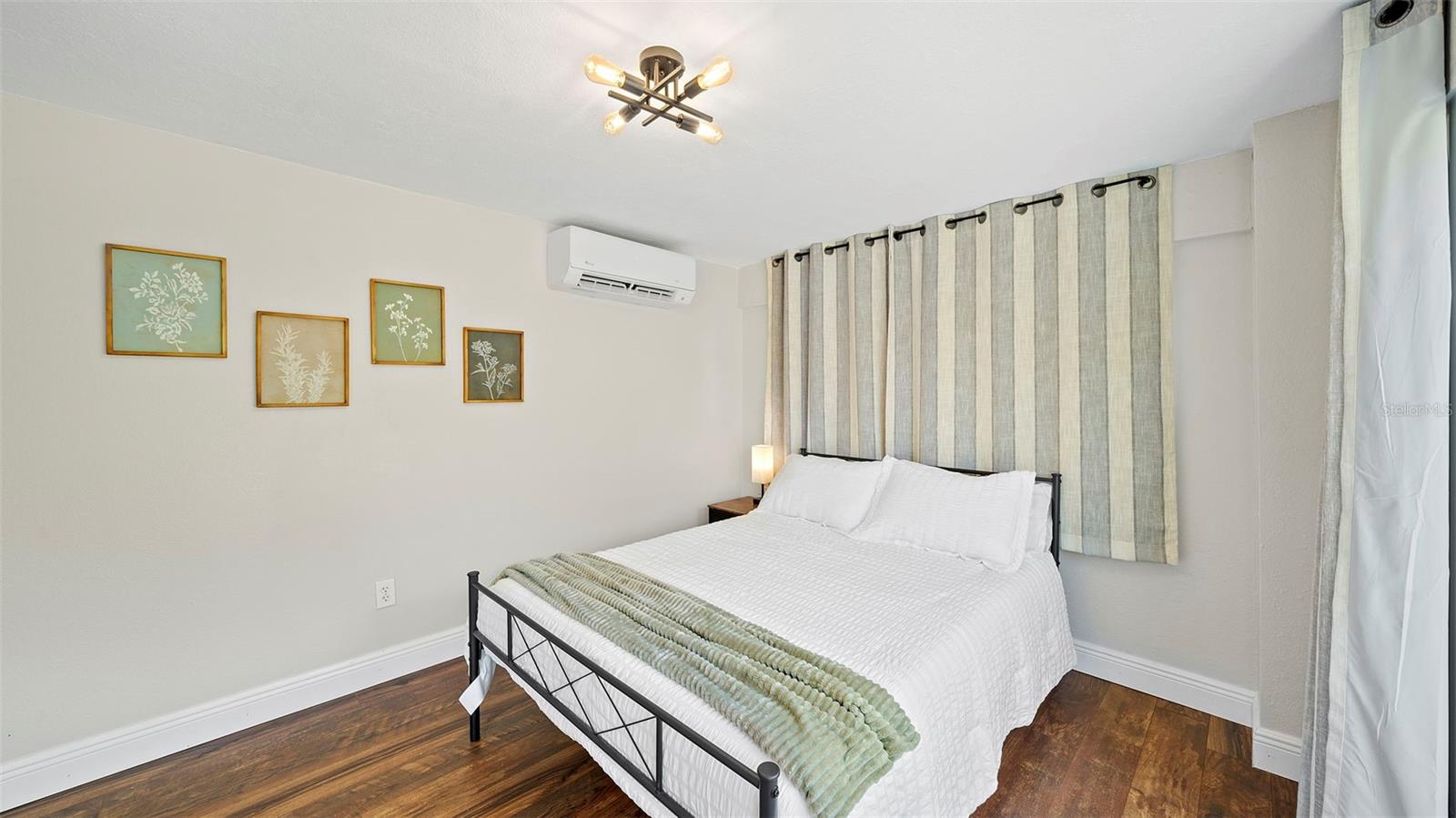 TB8481729 Property Photo 52
