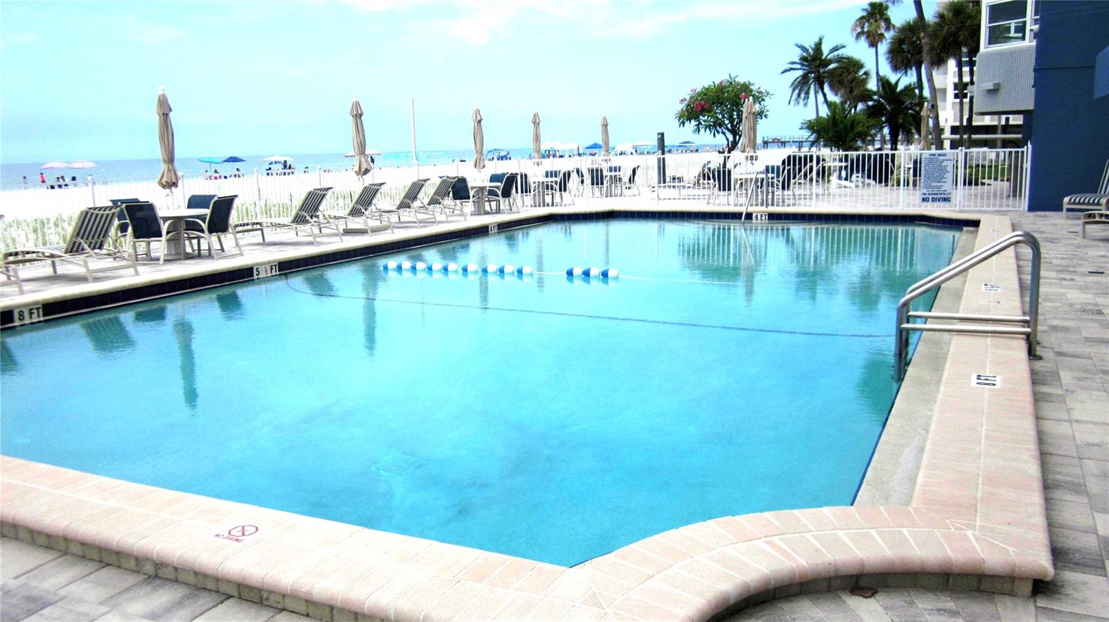 17400 GULF BLVD #I3 Property Photo 1