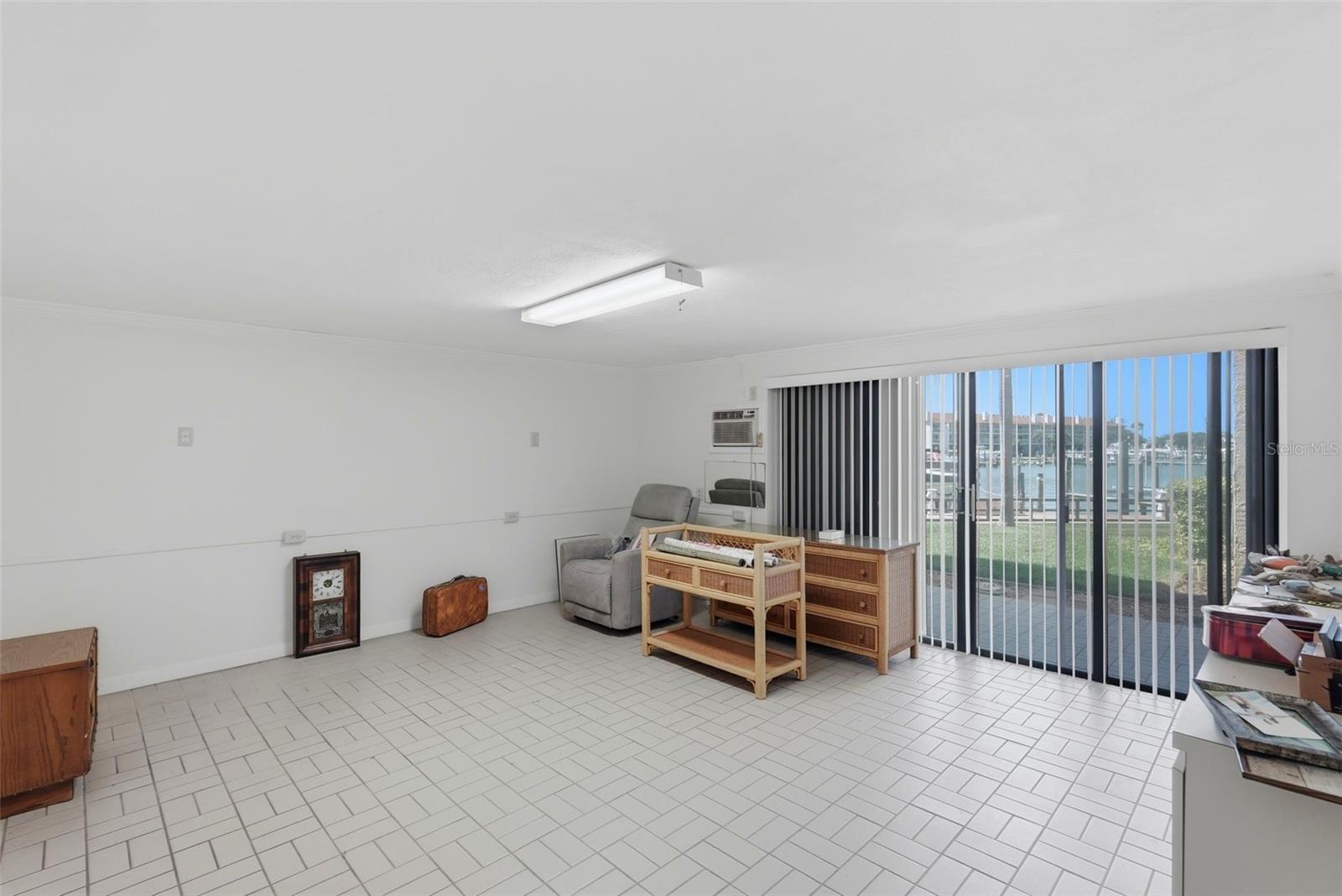 128 1st Street E. #102 Property Photo 47