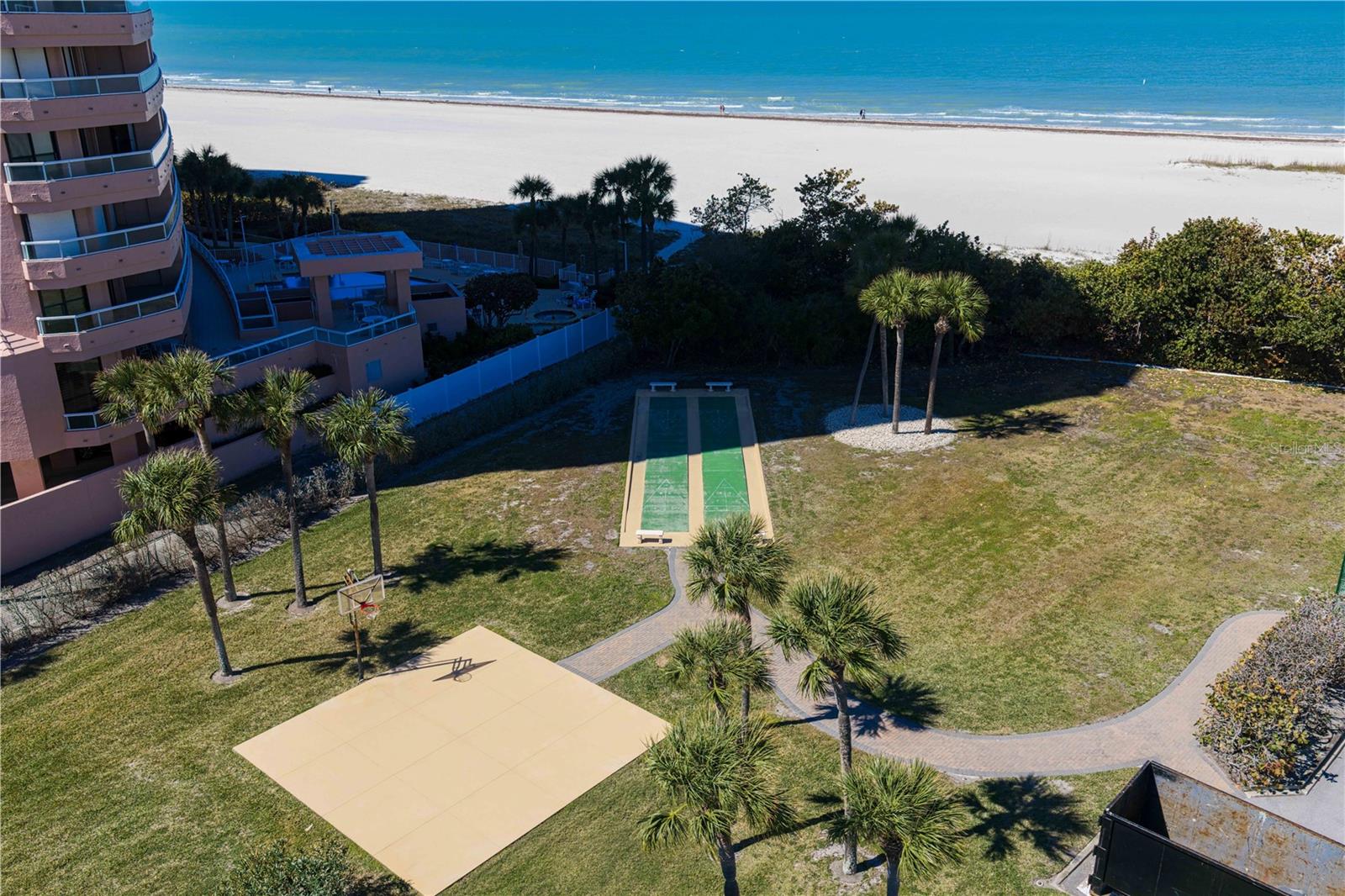 1290 Gulf Blvd #1002 Property Photo 43