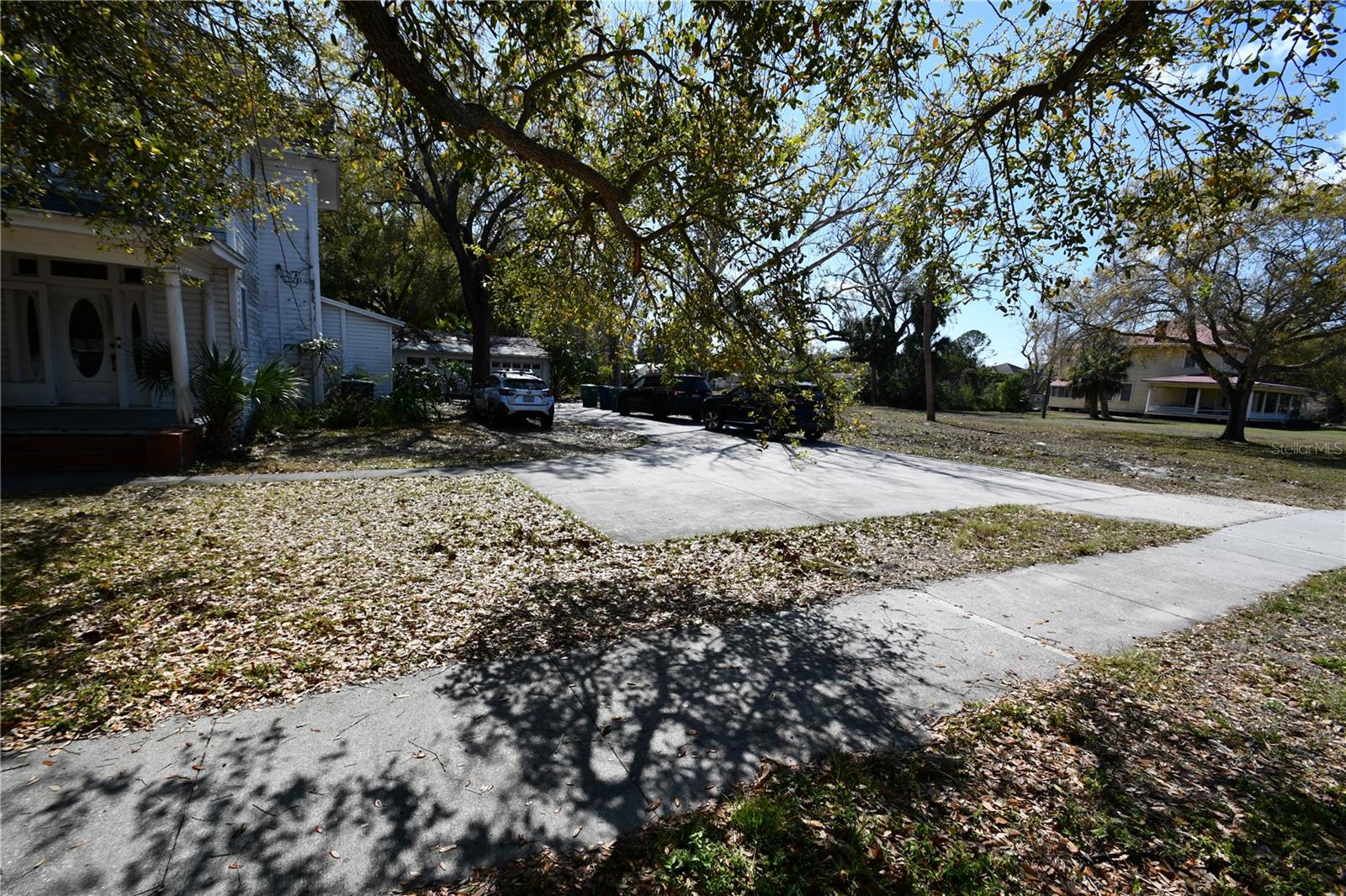 8020 Interbay Blvd Property Photo 2