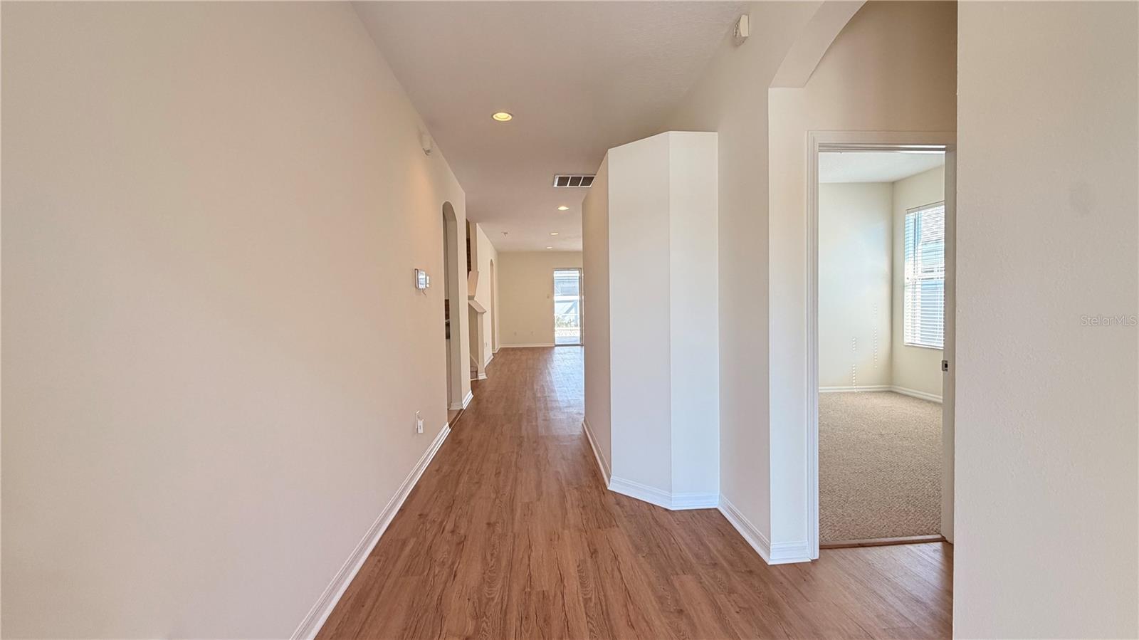 1643 Bonita Bluff Ct Property Photo 2