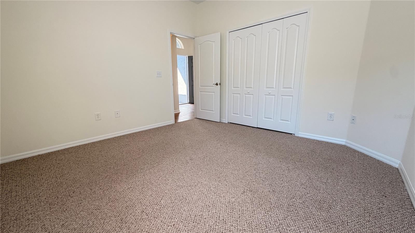 1643 Bonita Bluff Ct Property Photo 4
