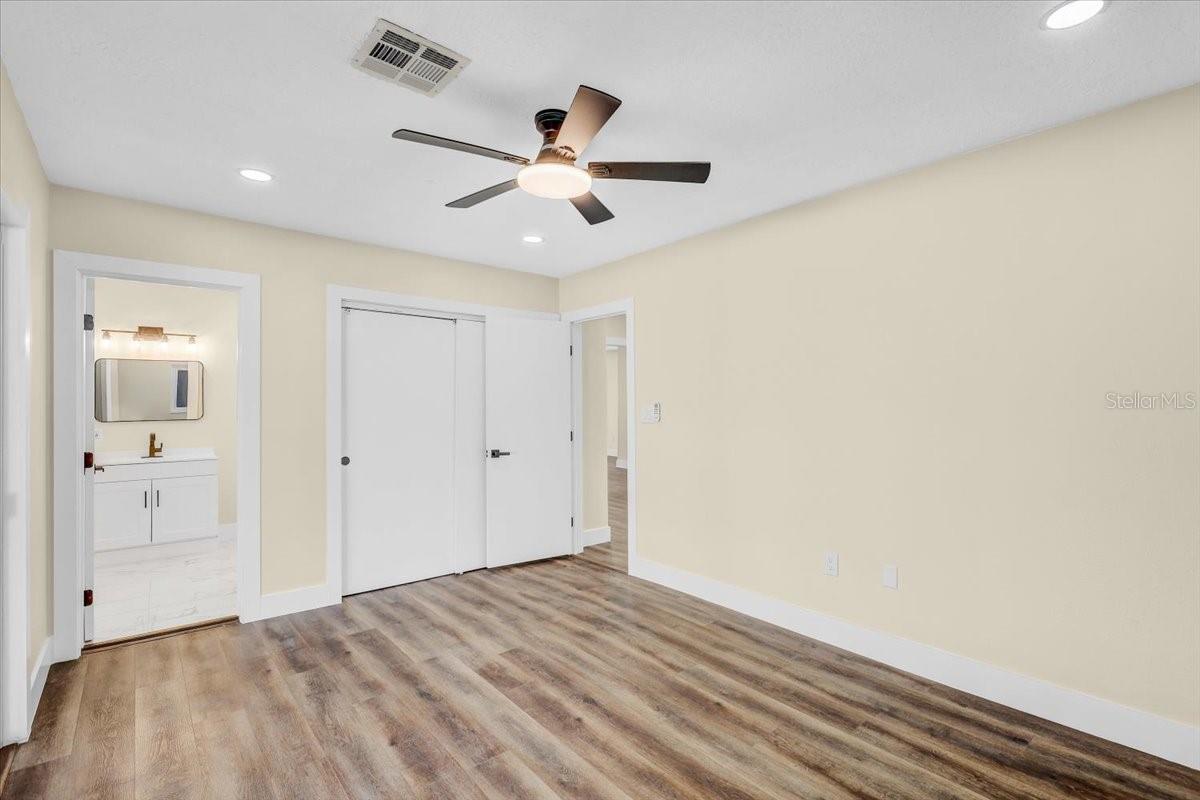 2201 Riverview Blvd Property Photo 27