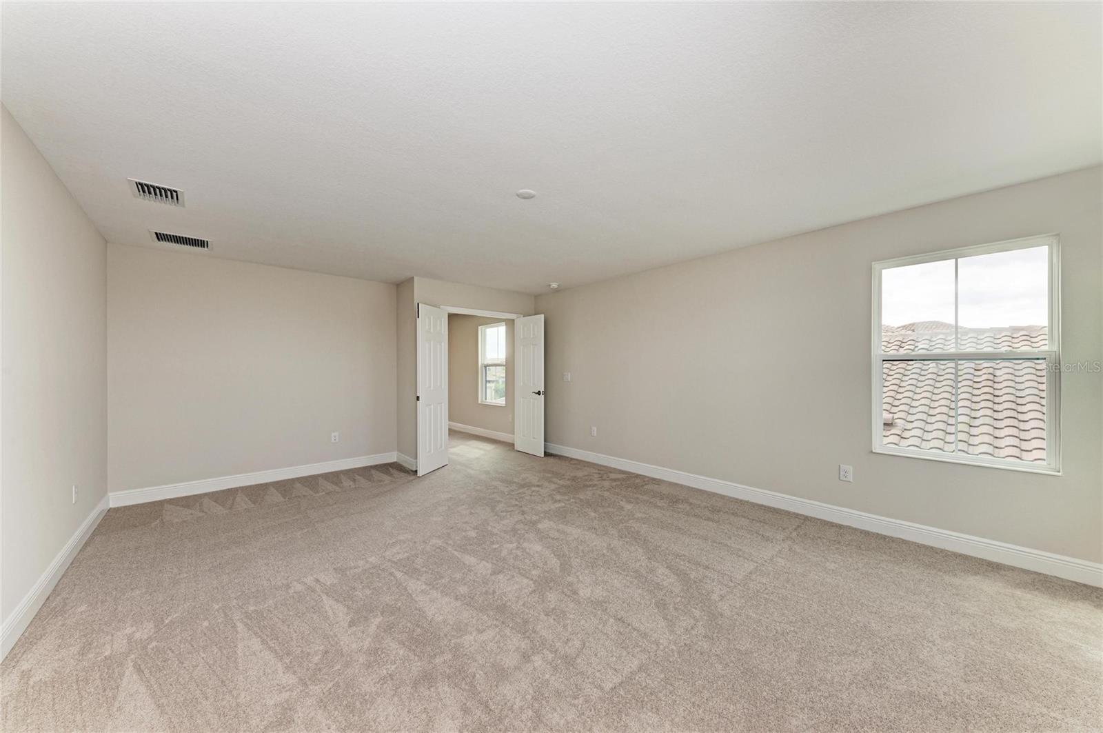 13718 Heartwood Way Property Photo 5