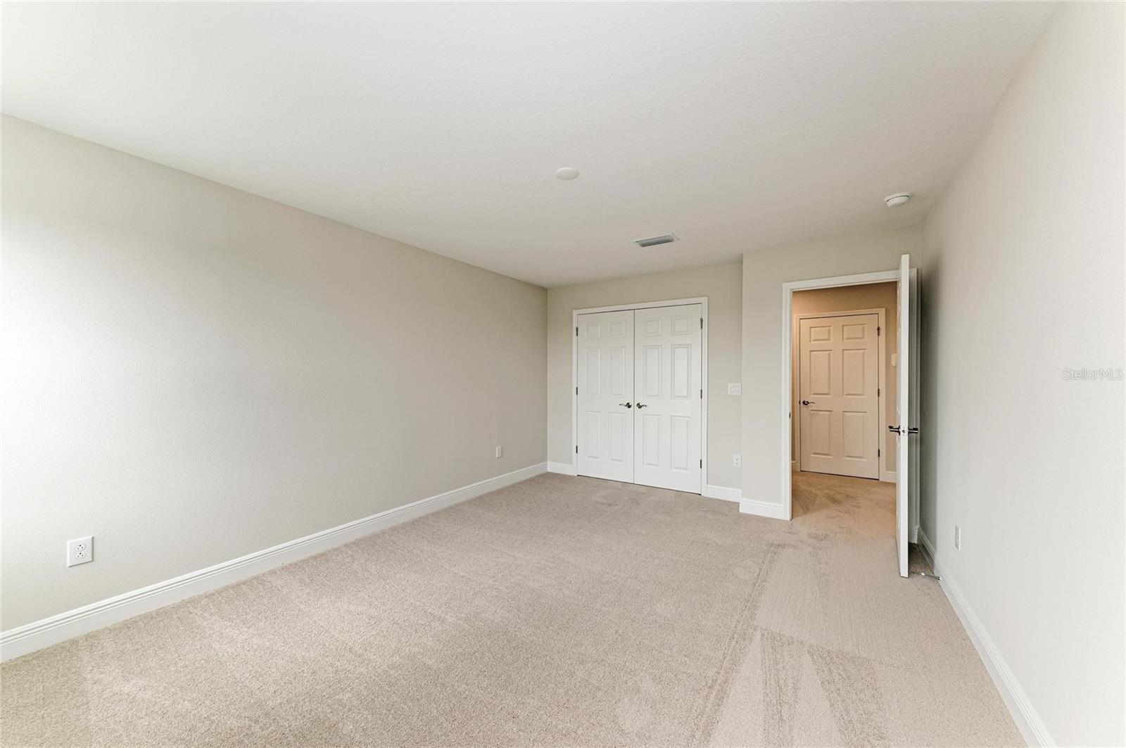 13718 Heartwood Way Property Photo 7