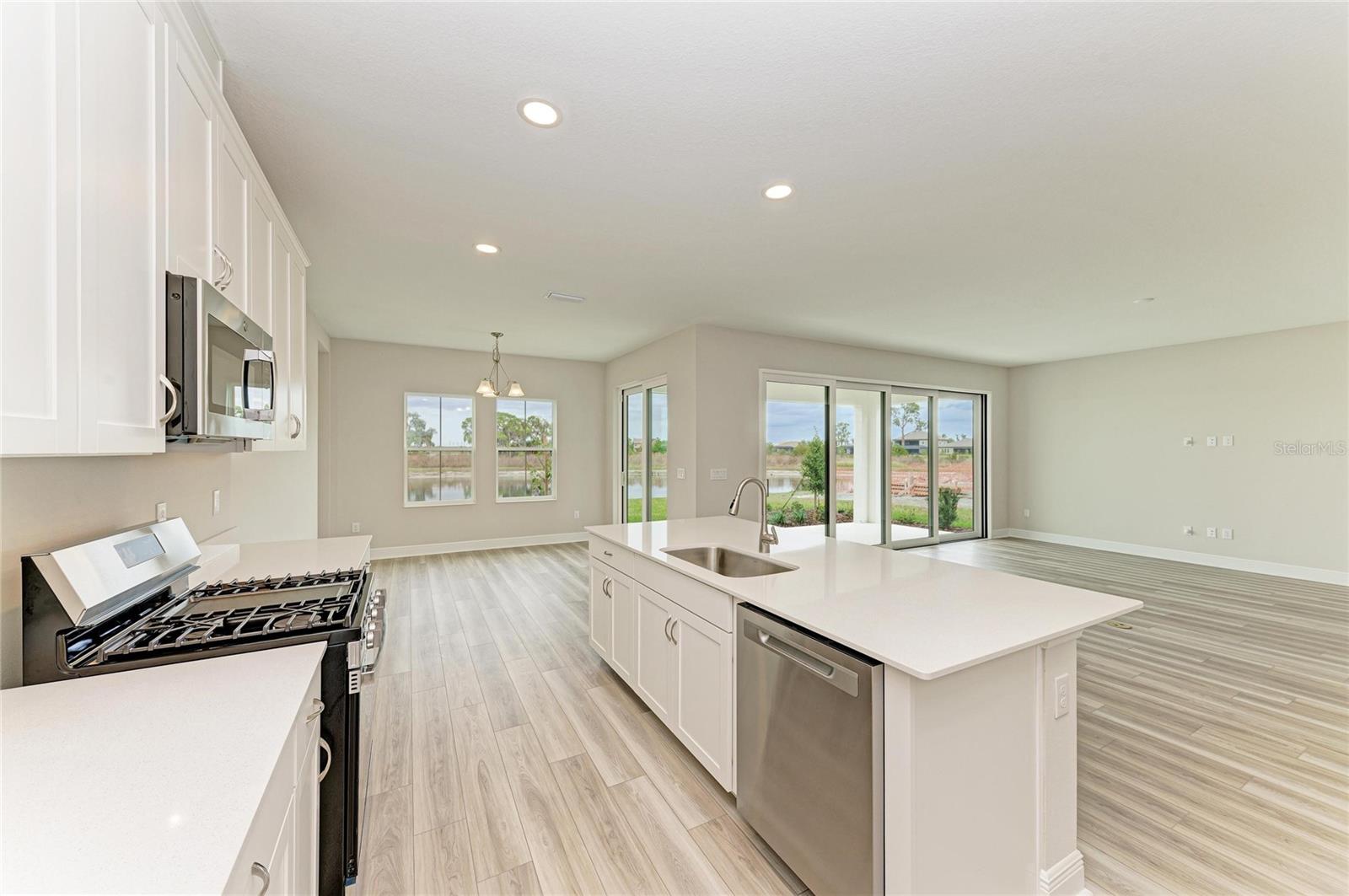13718 Heartwood Way Property Photo 15