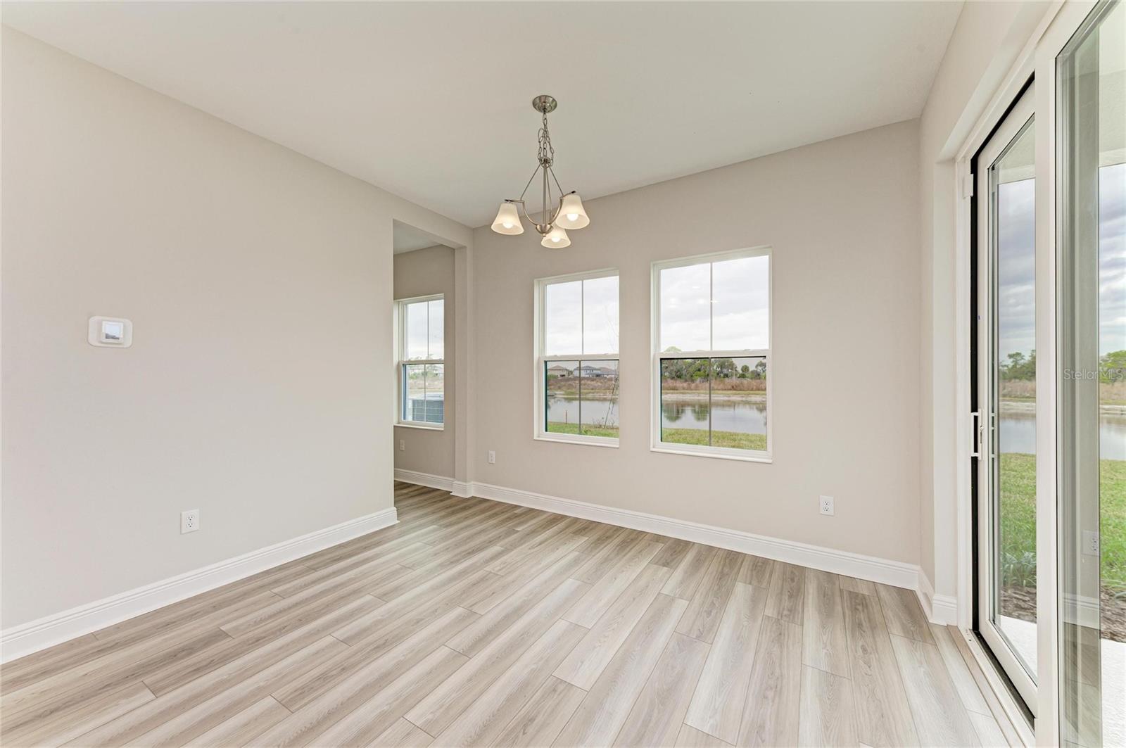 13718 Heartwood Way Property Photo 24