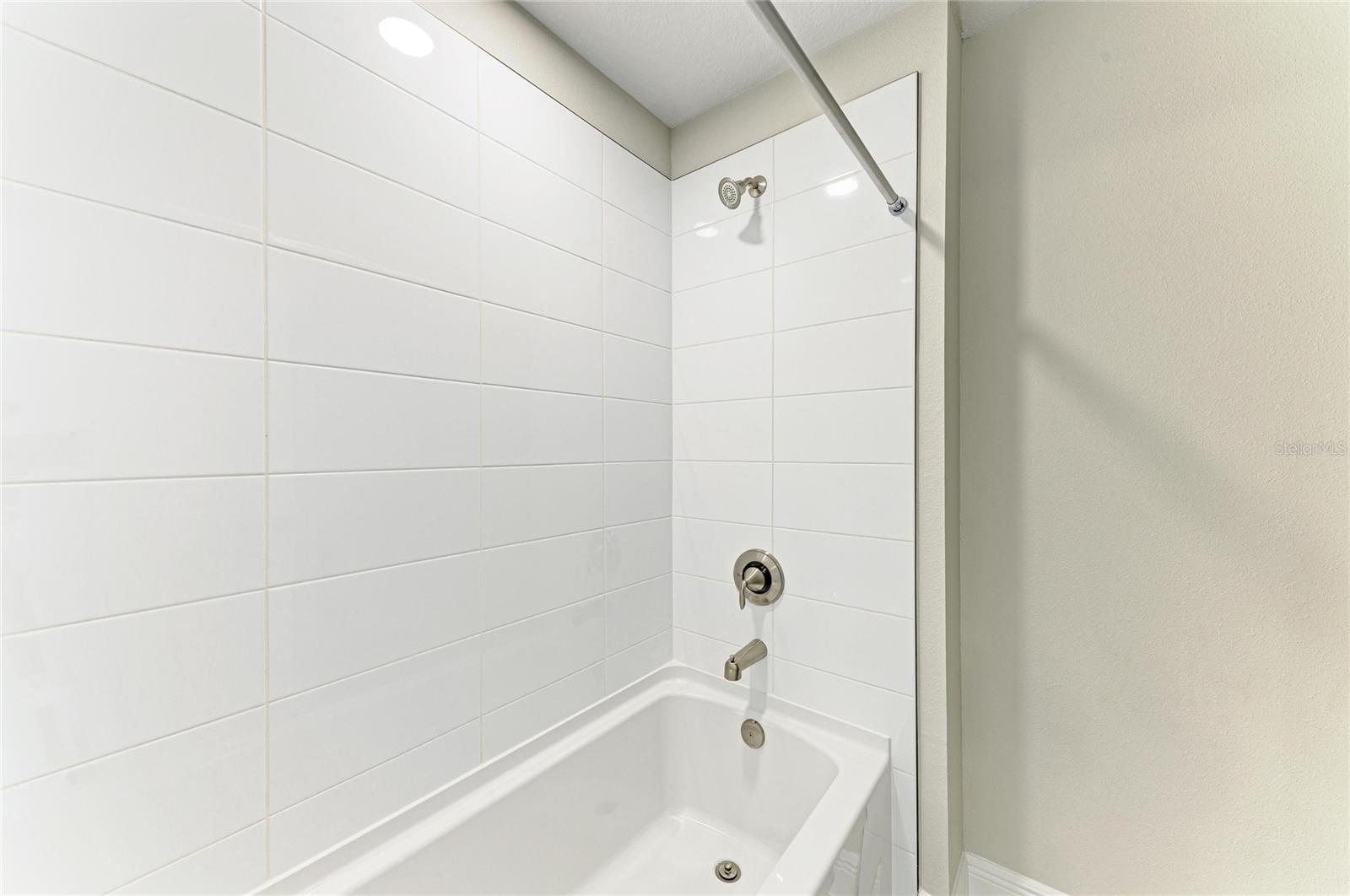 13718 Heartwood Way Property Photo 32