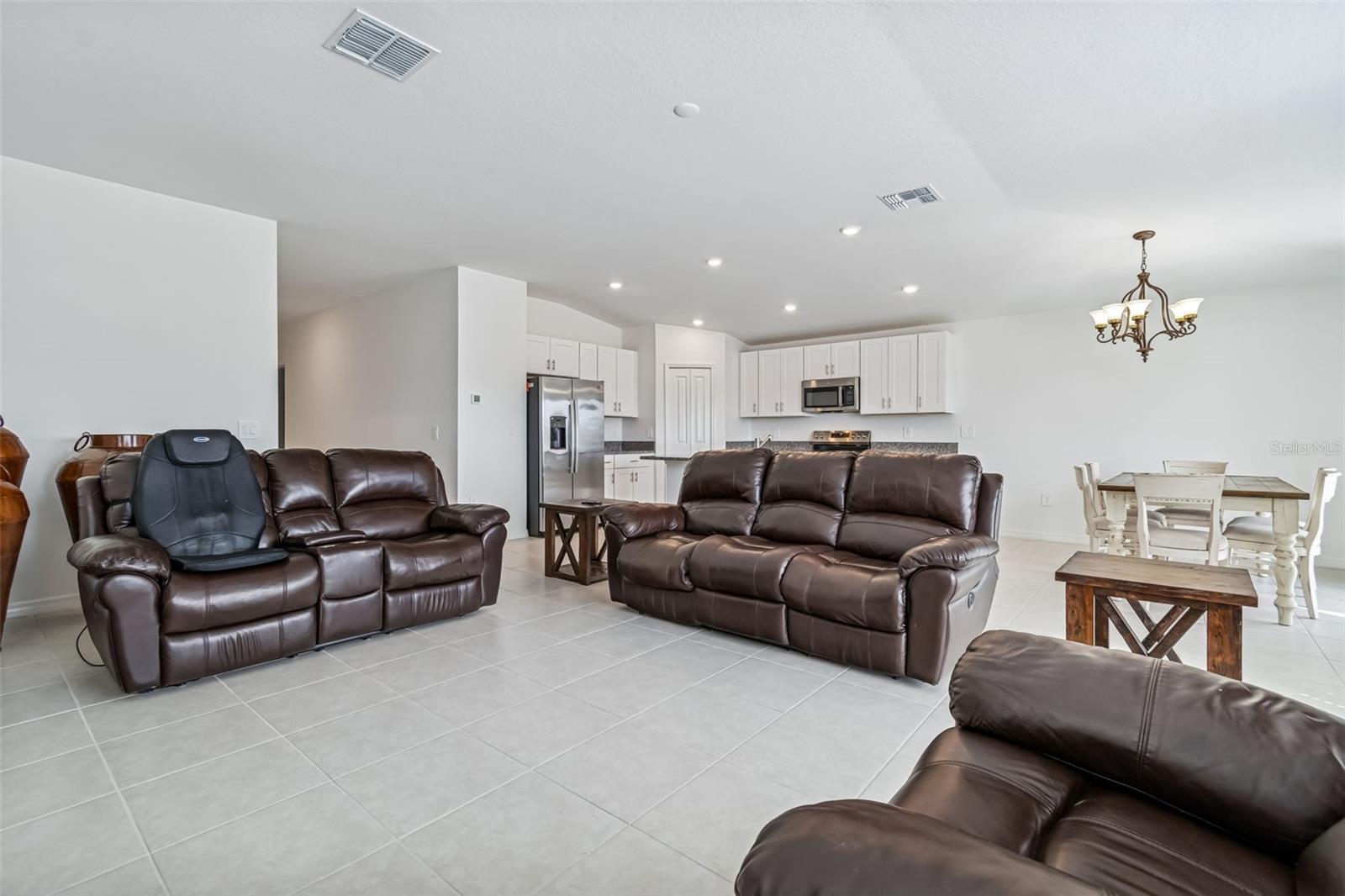 4530 Cozy Condor Ct Property Photo 9