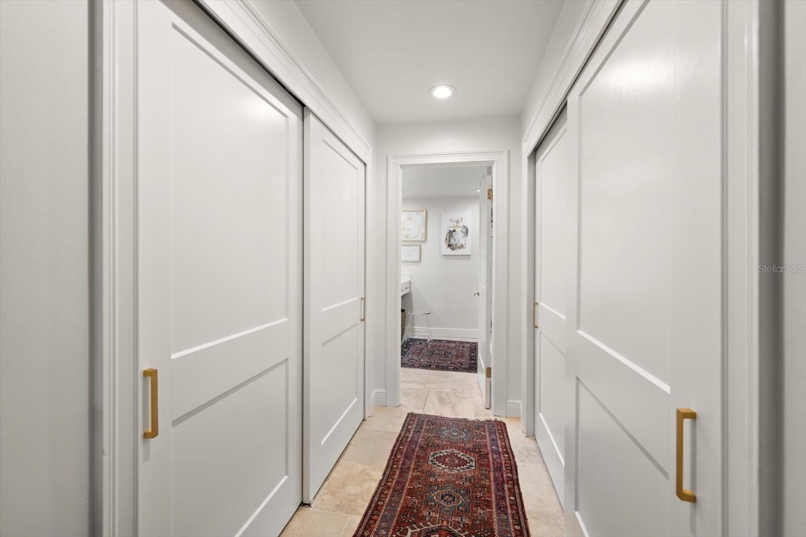 8 Belleview Blvd #203 Property Photo 27
