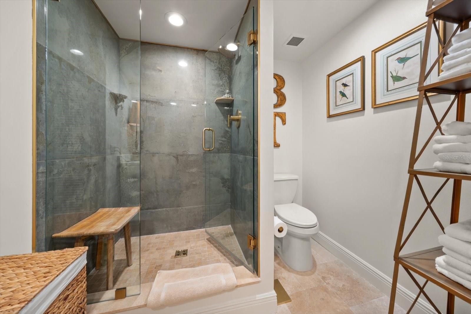 8 Belleview Blvd #203 Property Photo 32
