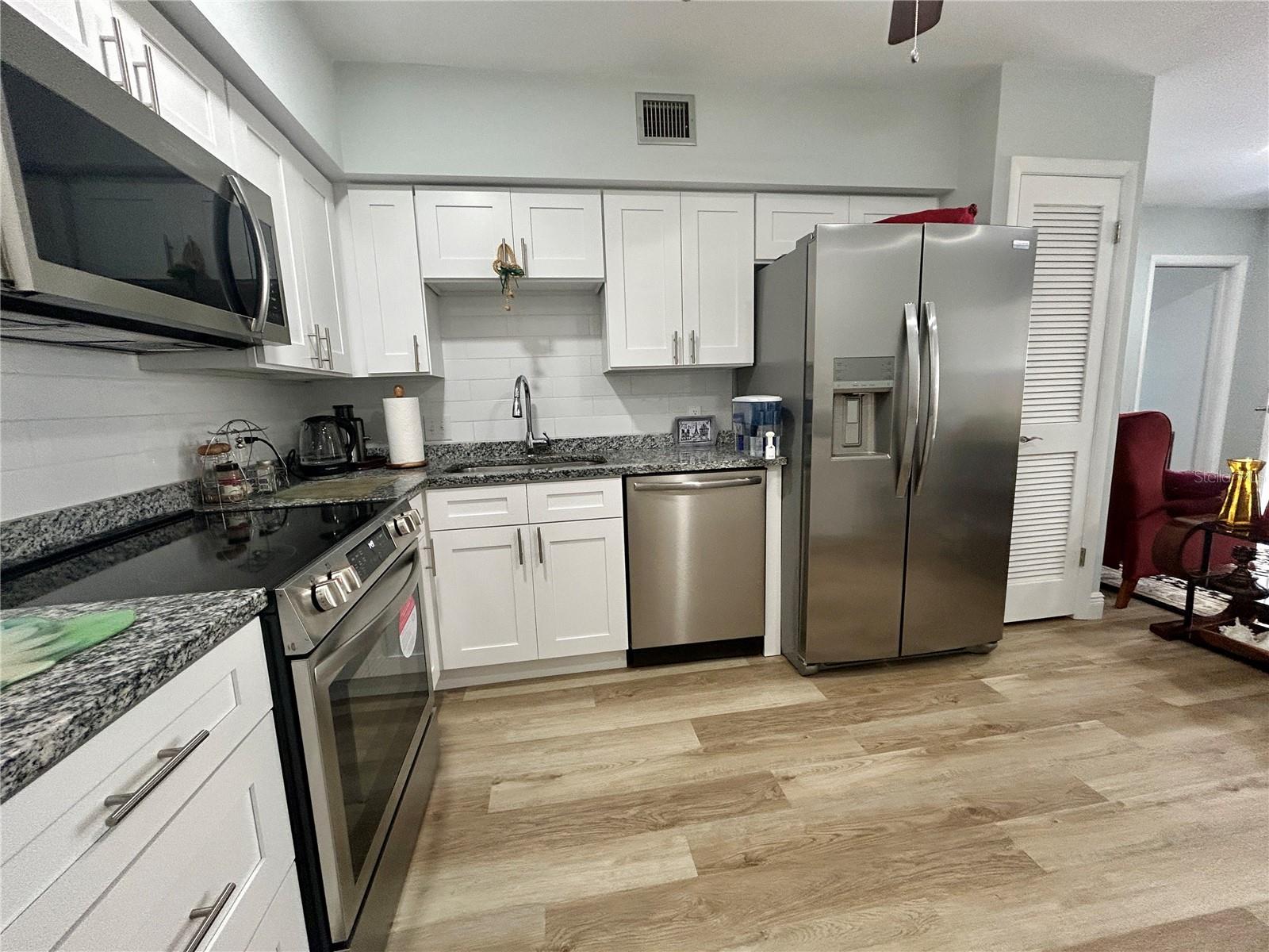 2286 Norwegian Dr #8 Property Photo 8