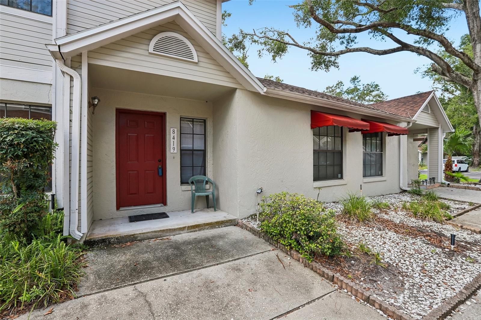 8419 Laurelon Pl Property Photo 4