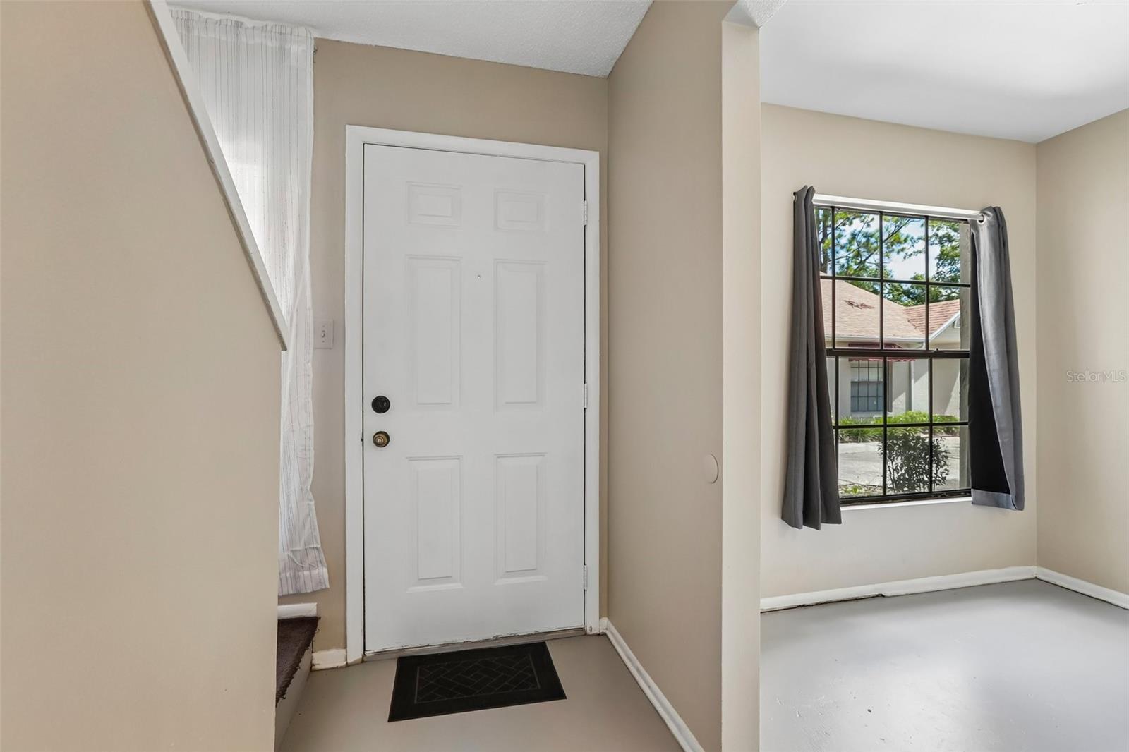 8419 Laurelon Pl Property Photo 6
