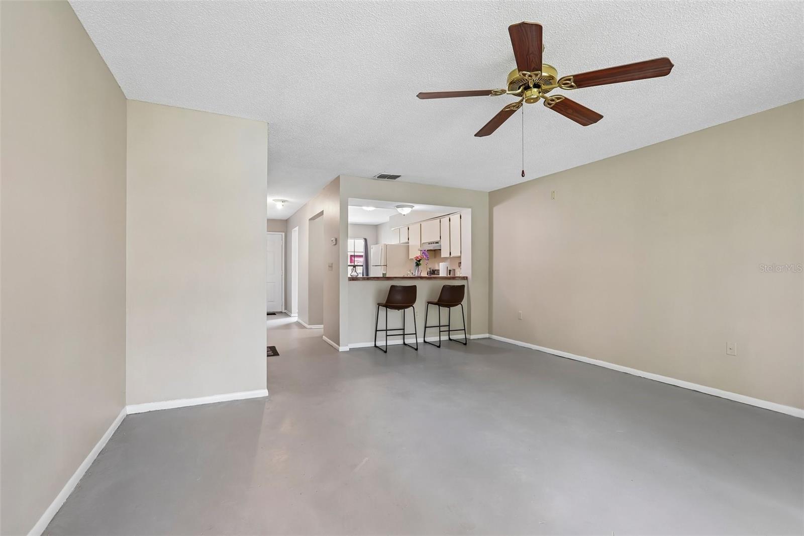 8419 Laurelon Pl Property Photo 12