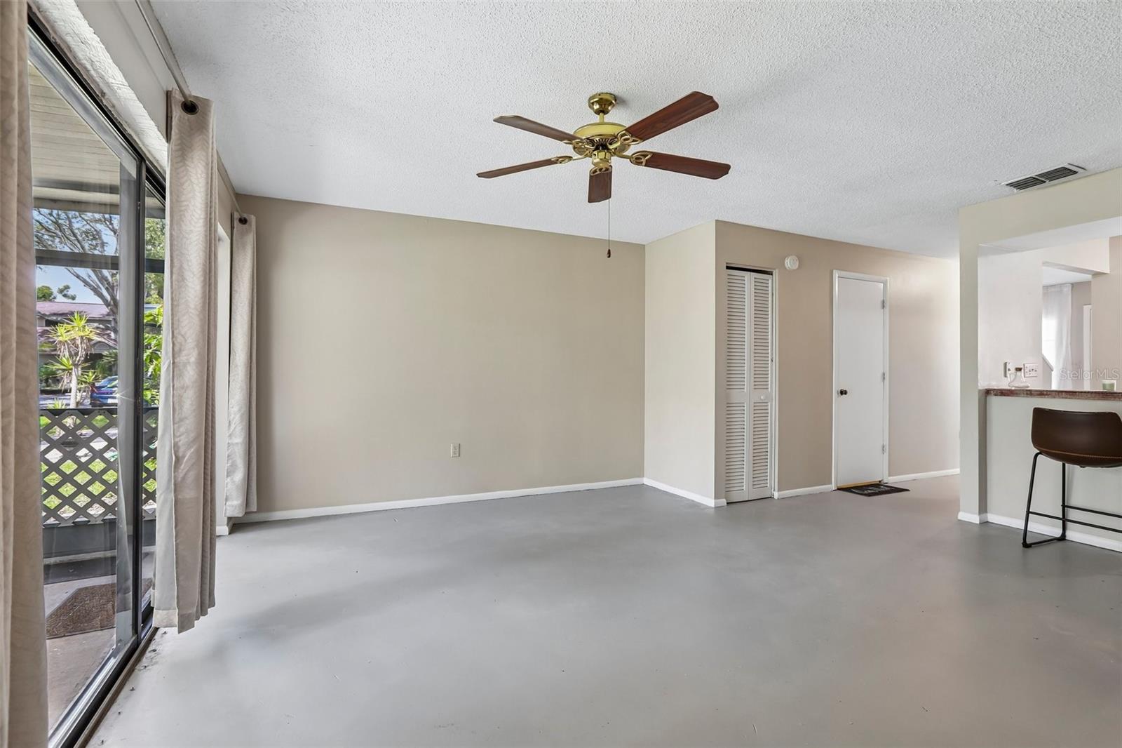 8419 Laurelon Pl Property Photo 13