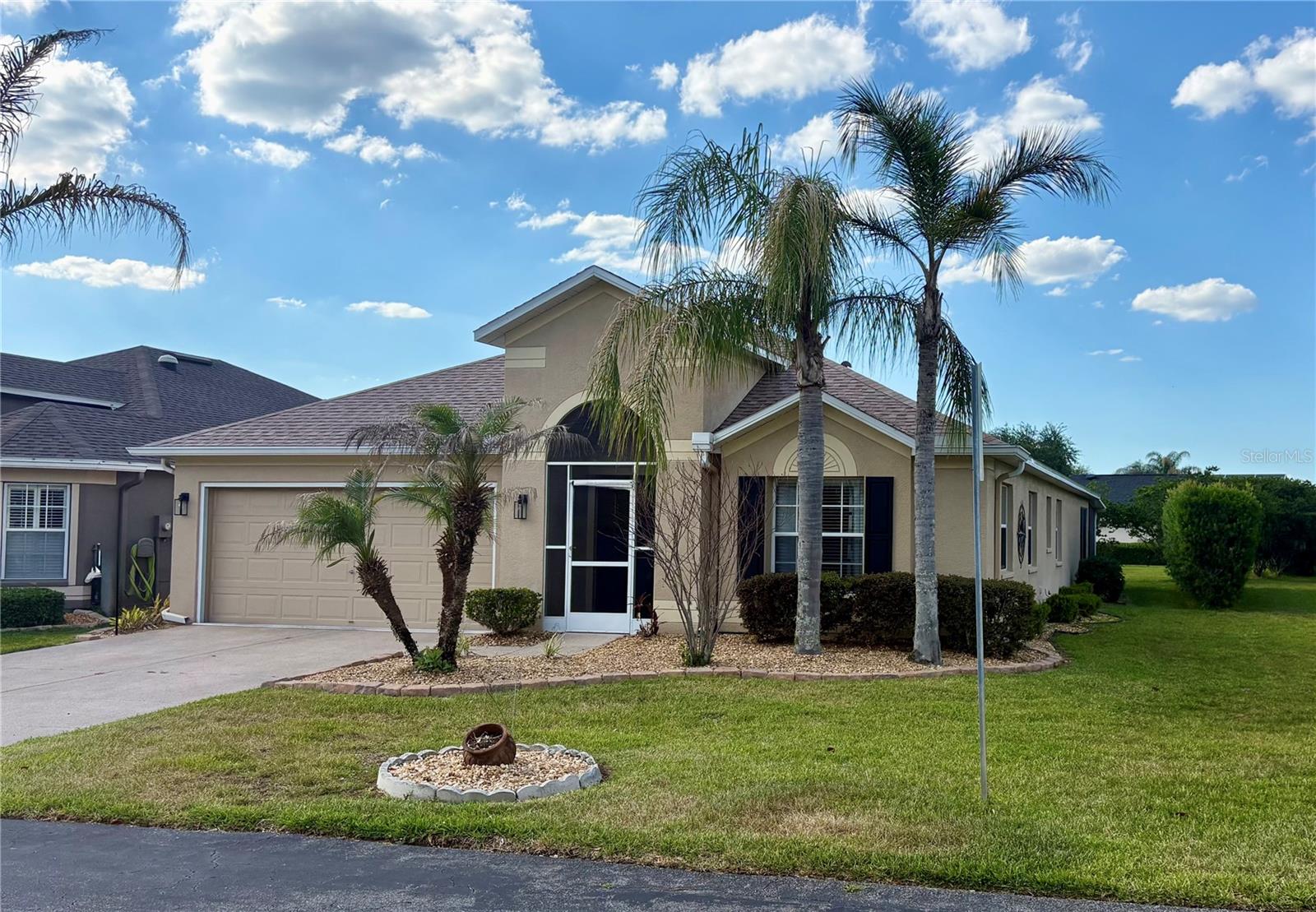 9524 Rolling Cir Property Photo 1