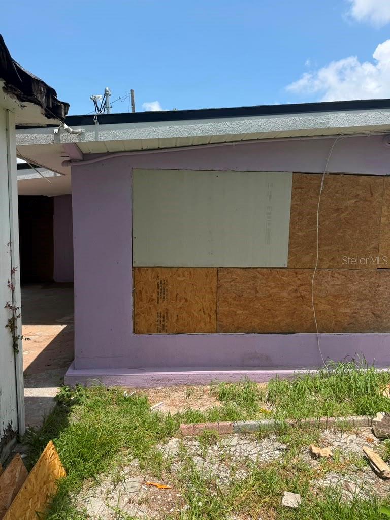 7235 Royal Palm Dr Property Photo 6