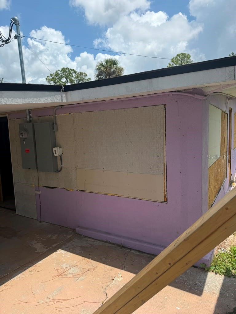 7235 Royal Palm Dr Property Photo 7