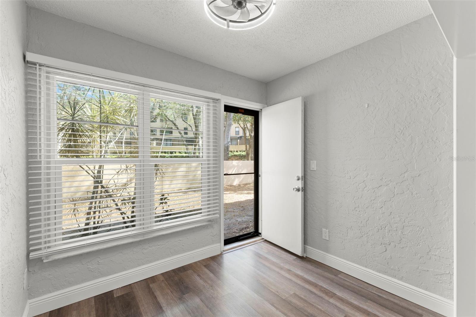 3034 Eastland Blvd #d104 Property Photo 8